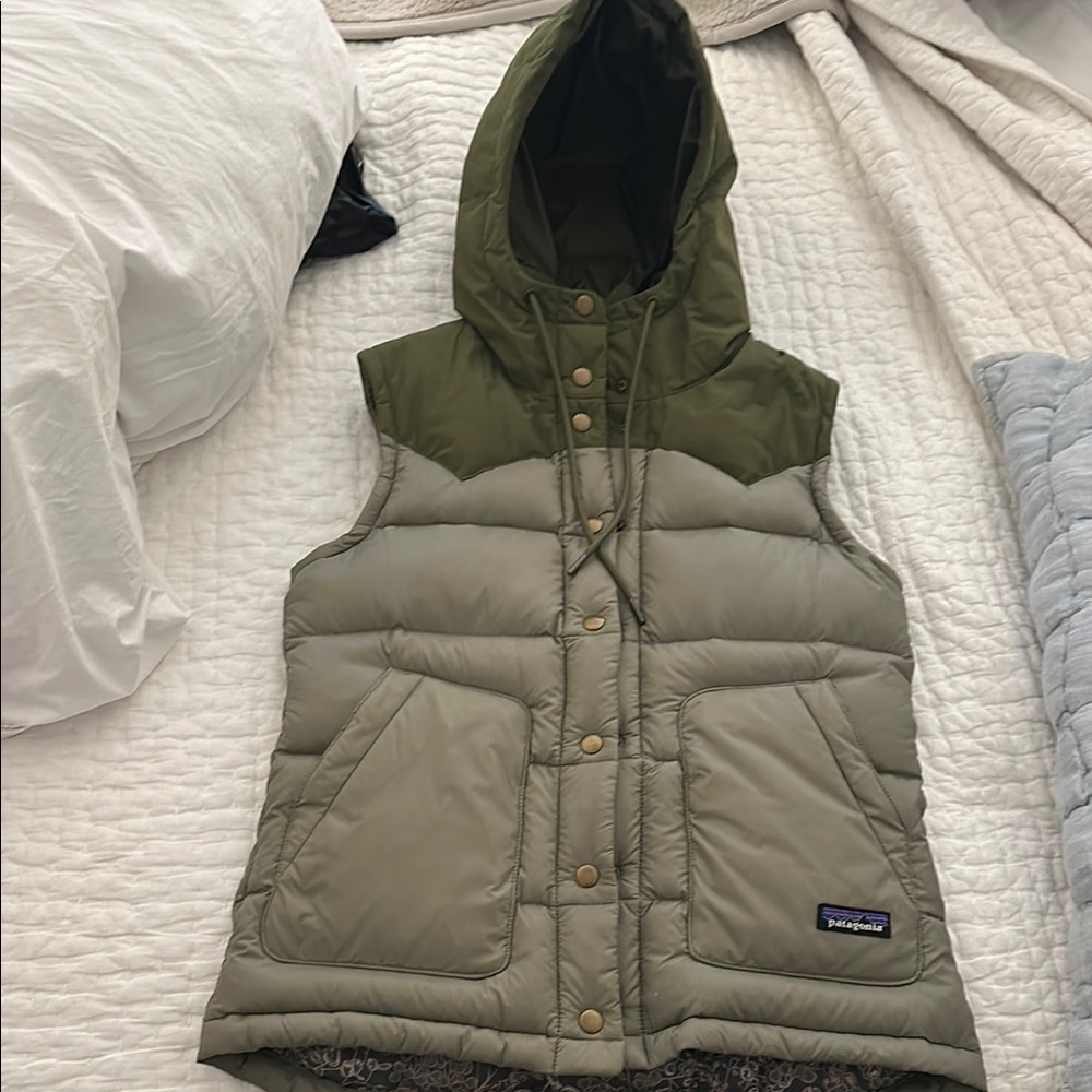 Patagonia Green Hooded Puffer Vest